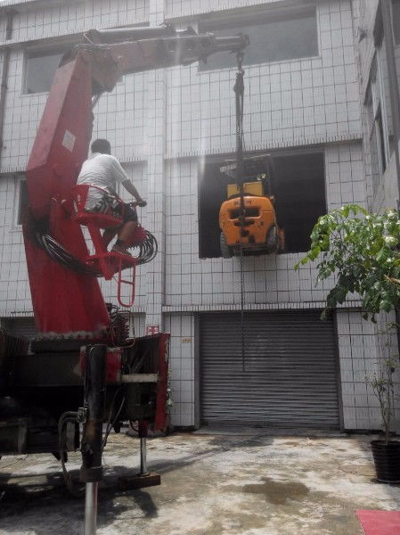 厚街高空作業(yè)車(chē)出租，一站式打包服務(wù)助力高效施工